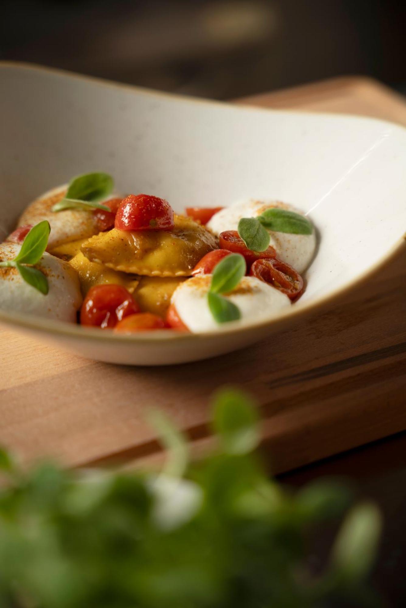 Castello Di Leonina Relais - Adults Only Hotel Siena Luaran gambar
