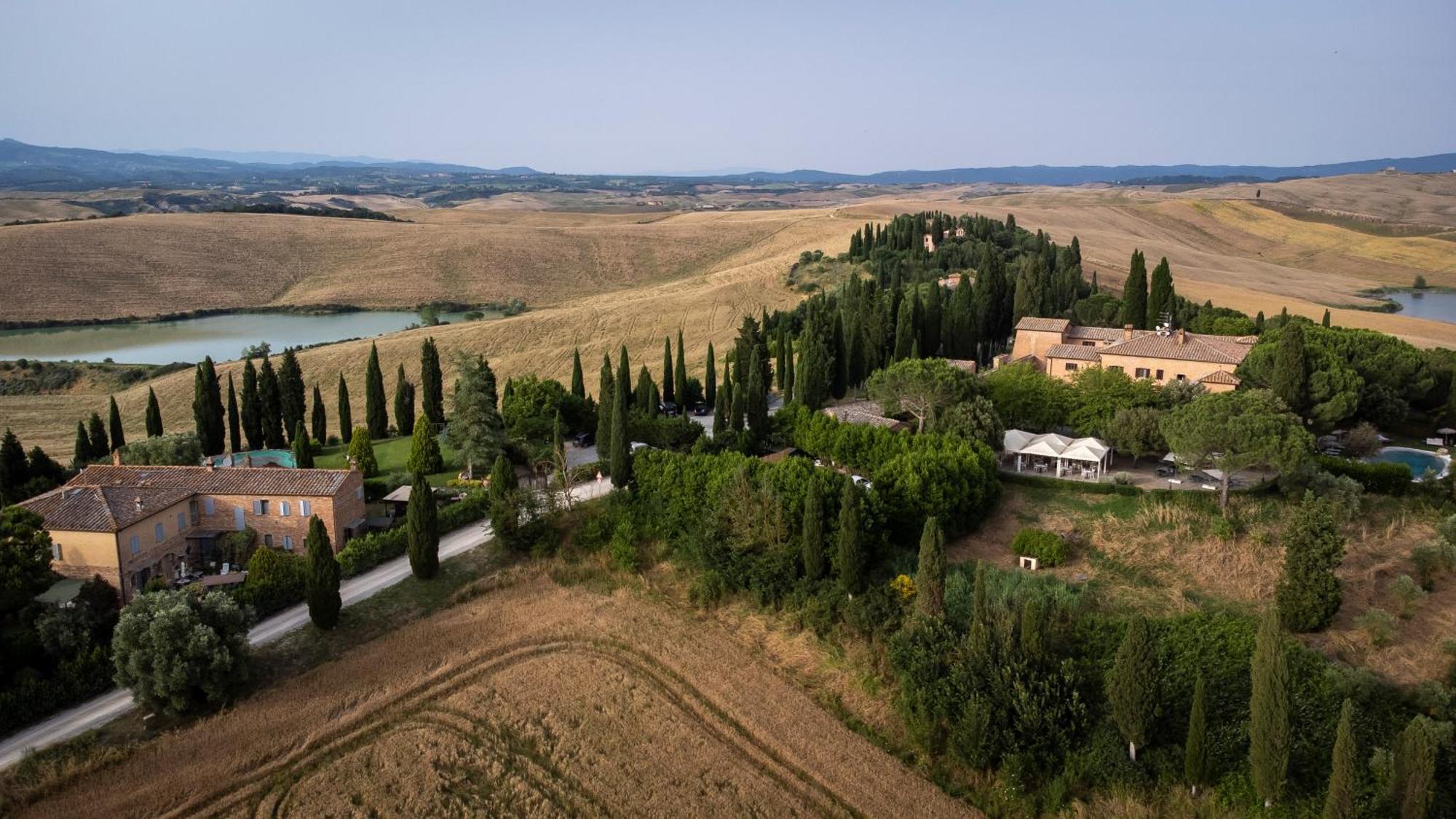 Castello Di Leonina Relais - Adults Only Hotel Siena Luaran gambar