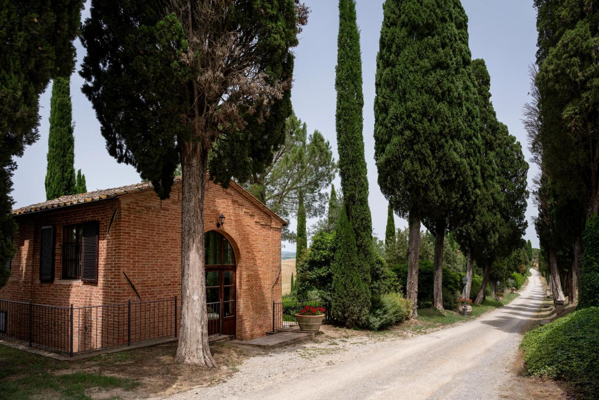 Castello Di Leonina Relais - Adults Only Hotel Siena Luaran gambar