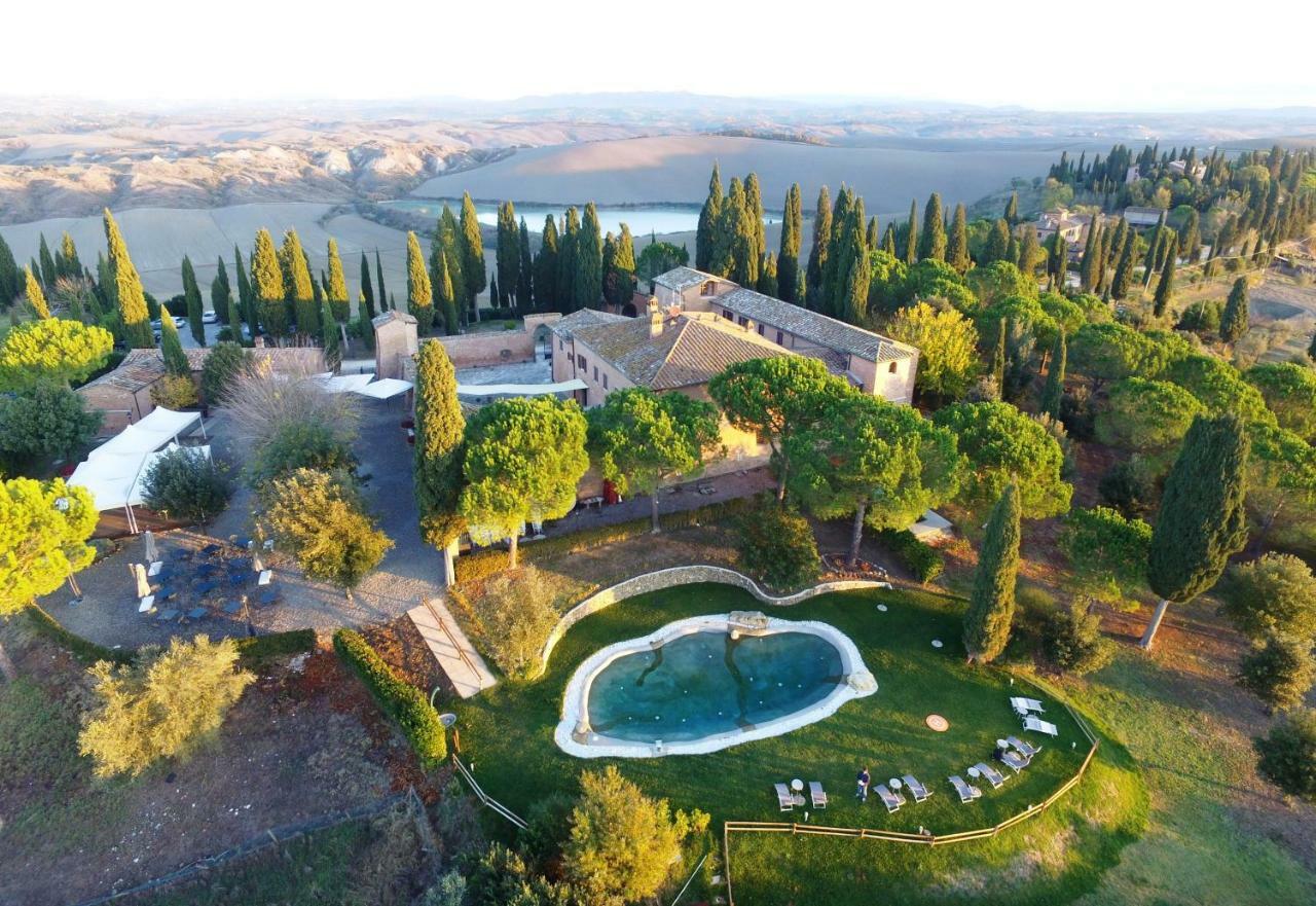 Castello Di Leonina Relais - Adults Only Hotel Siena Luaran gambar
